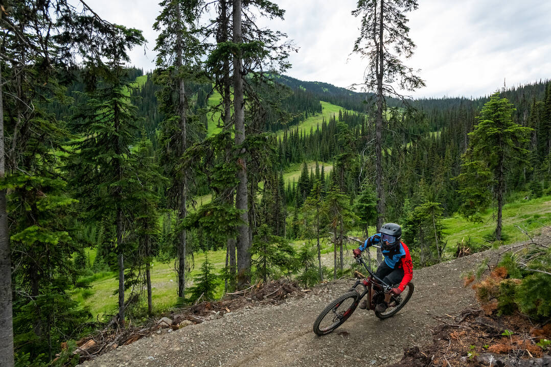 Sun peaks mountain discount biking